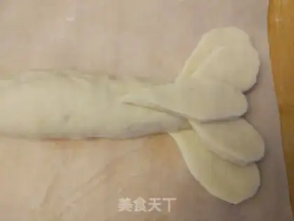 Make Lobster soy bread step 4