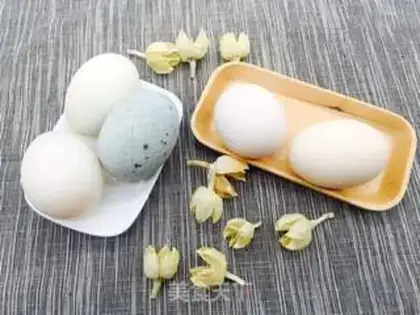 Make Three-coloured eggs step 0