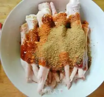 Make Spicy chicken claws step 1
