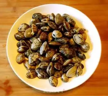 Make Pelican clams step 0