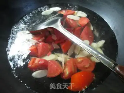 Make Eggs and tomato whip soup step 6