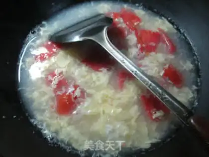 Make Eggs and tomato whip soup step 9