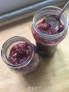 Make Homemade cherry sauce step 4
