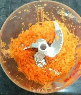 Make Pork onion pie step 5