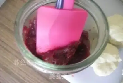 Make Cherry sauce, turtle bread step 5