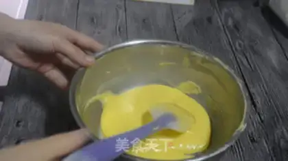 Make Yogurt cake step 5