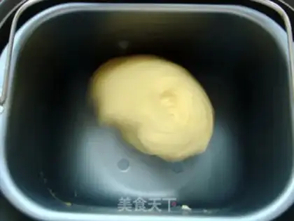 Make Fruit basket bread step 2