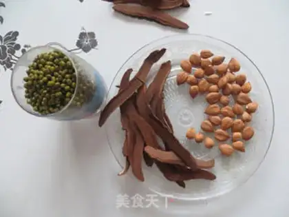 Make Psychic green almond soup step 0