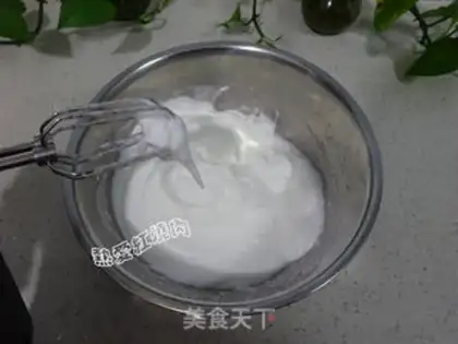 Make Pineapple Mush cake roll step 10