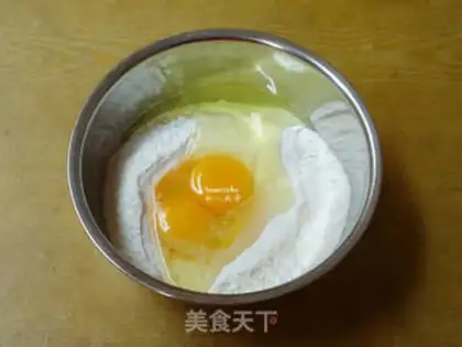 Make Egg onions step 1