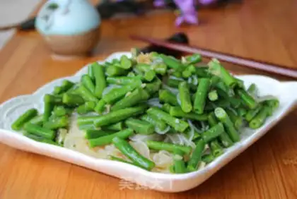 Make The garlic fans mixed the beans step 7