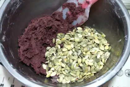 Make Pumpkin seeds step 6