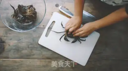 Make Curry fan crabs step 0