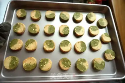 Make Double almond cookies step 13