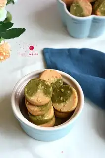Make Double almond cookies step 14