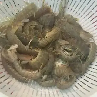 Make Spicy seafood step 1