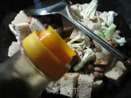 Make Peanut rice roasted bouquet step 5