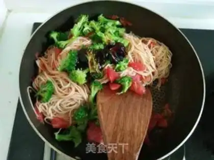 Make Ketchup noodles step 6