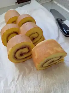 Make Strawberry cake rolls step 30