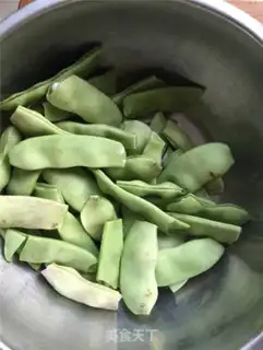 Make Five bouquets and beans step 1