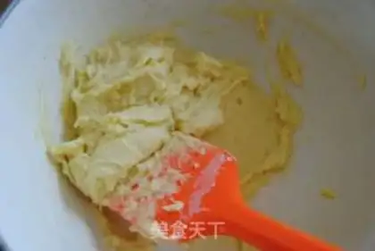 Make Roman shield cookies step 4