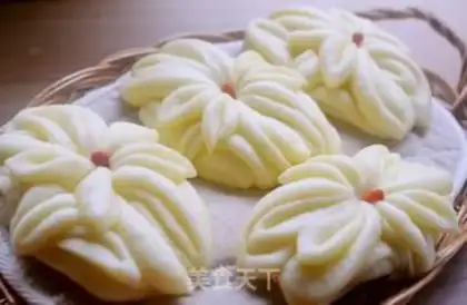Make Snow Lotus step 30