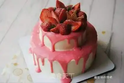 Make Strawberry chocolate cake step 20