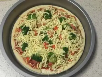 Make The chicken pizza on the bottom of the shrimp step 16
