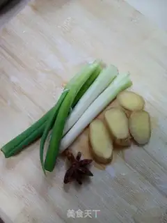 Make Red cow tail step 1