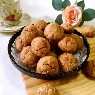Make Peanut balls step 5