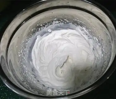 Make Four cream cake rolls step 13
