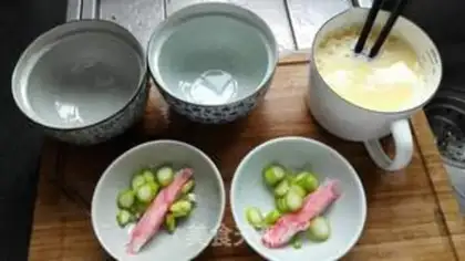 Make Crab claws steam eggs step 1