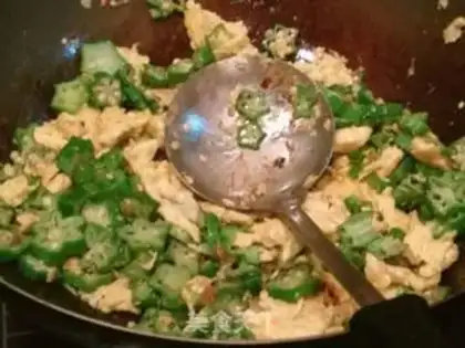 Make Autumn fried eggs step 11