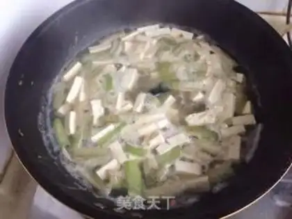 Make Smelt-skinned egg tofu soup step 10