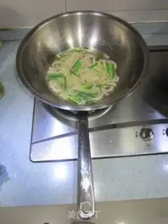 Make Onion noodles step 2