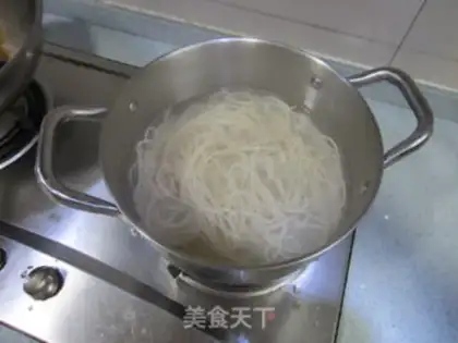 Make Onion noodles step 5