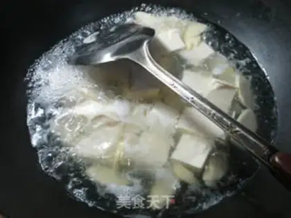 Make Salt lashes and tofu soup step 5