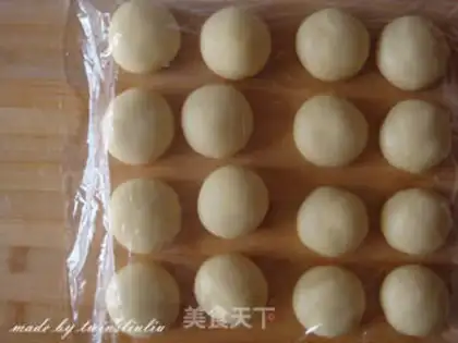 Make Eight little loaf pies step 8