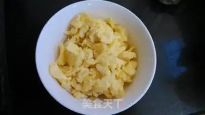 Make Garlic bacon fried rice step 2