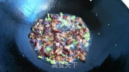 Make Garlic bacon fried rice step 3