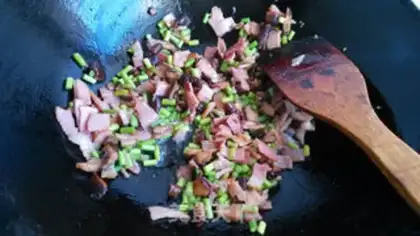 Make Garlic bacon fried rice step 4