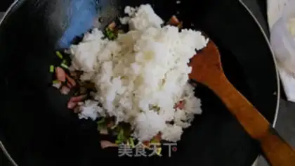 Make Garlic bacon fried rice step 5