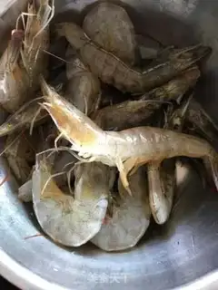 Make Boiled golden shrimp step 0