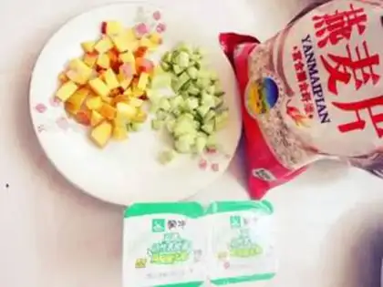 Make Oatmeal fruit cup step 0