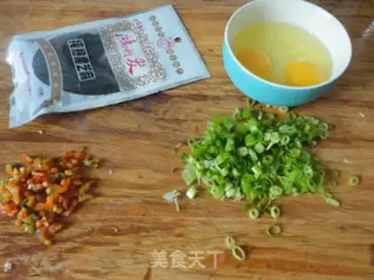Make Hold on to the omelet step 3