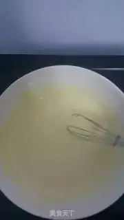 Make Eight inches of heart cheesecake step 0