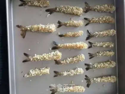 Make Boiled golden shrimp step 9