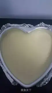 Make Eight inches of heart cheesecake step 5