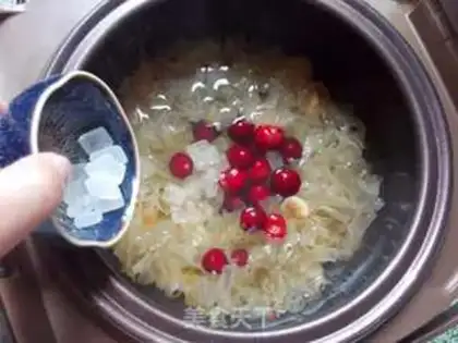 Make Soup of cherries and silver step 5