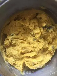 Make Pumpkin corn paste step 3